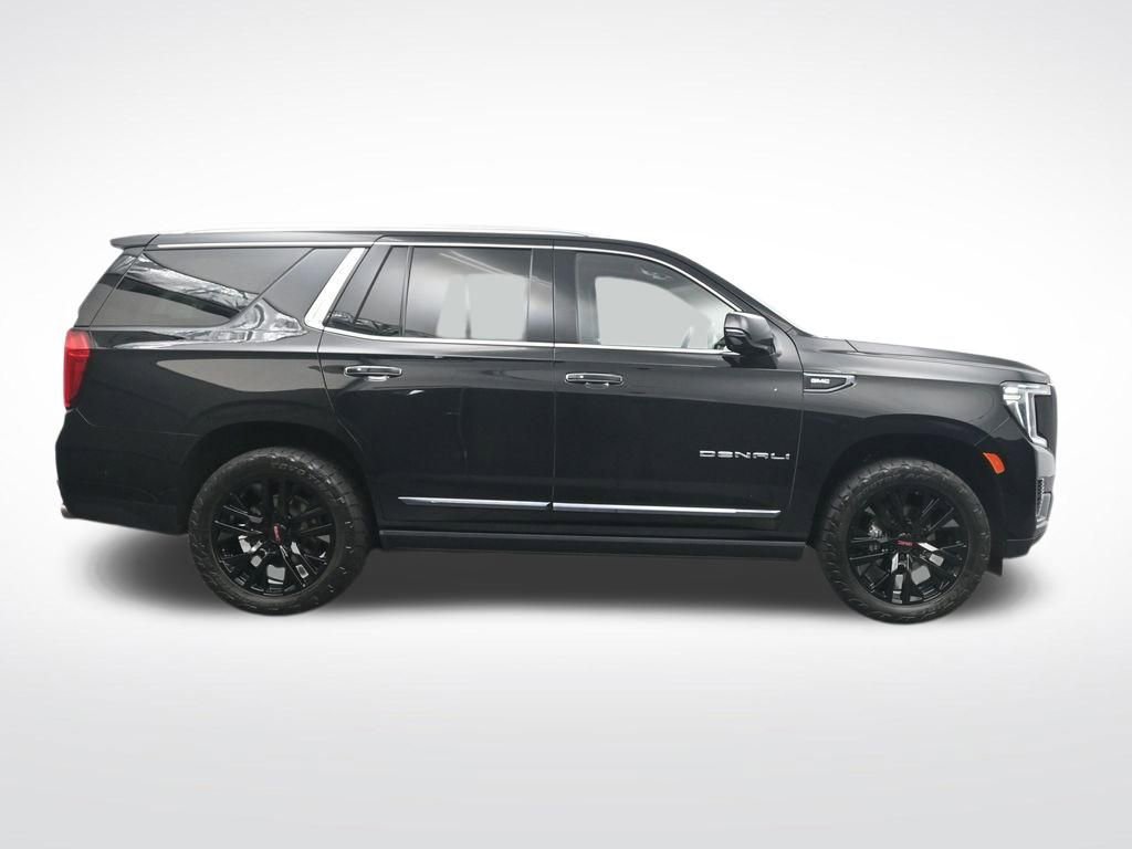 Used 2023 GMC Yukon Denali Ultimate AWD/4WD image 4