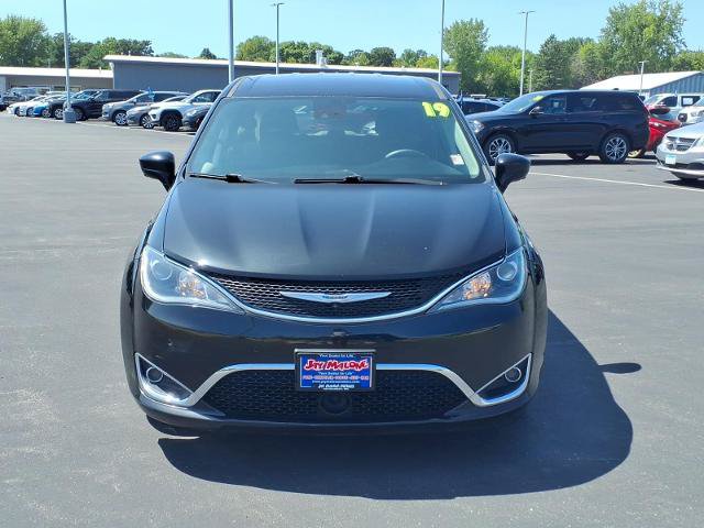 Used 2019 Chrysler Pacifica Touring Plus w/ Advanced Safetytec Group FWD image 7