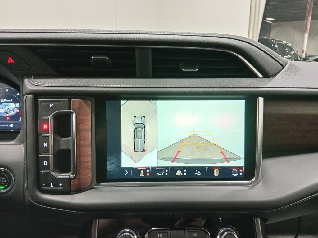 Used 2023 GMC Yukon XL Denali Ultimate AWD/4WD image 25