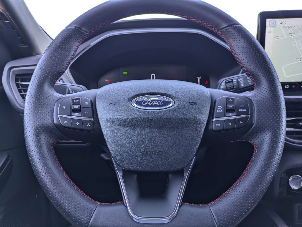 Certified 2025 Ford Escape ST-Line w/ Equipment Group 301A FWD image 27