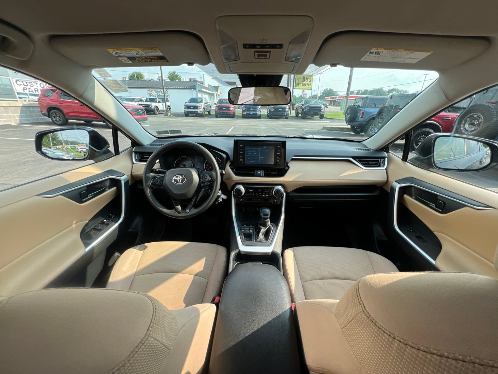 Used 2019 Toyota RAV4 LE w/ All Weather Liner Package AWD/4WD image 38