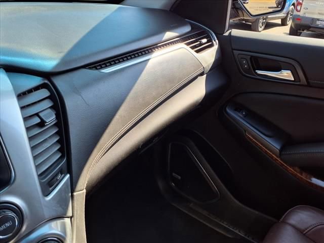 Used 2019 Chevrolet Suburban Premier w/ Premier Plus Edition image 20
