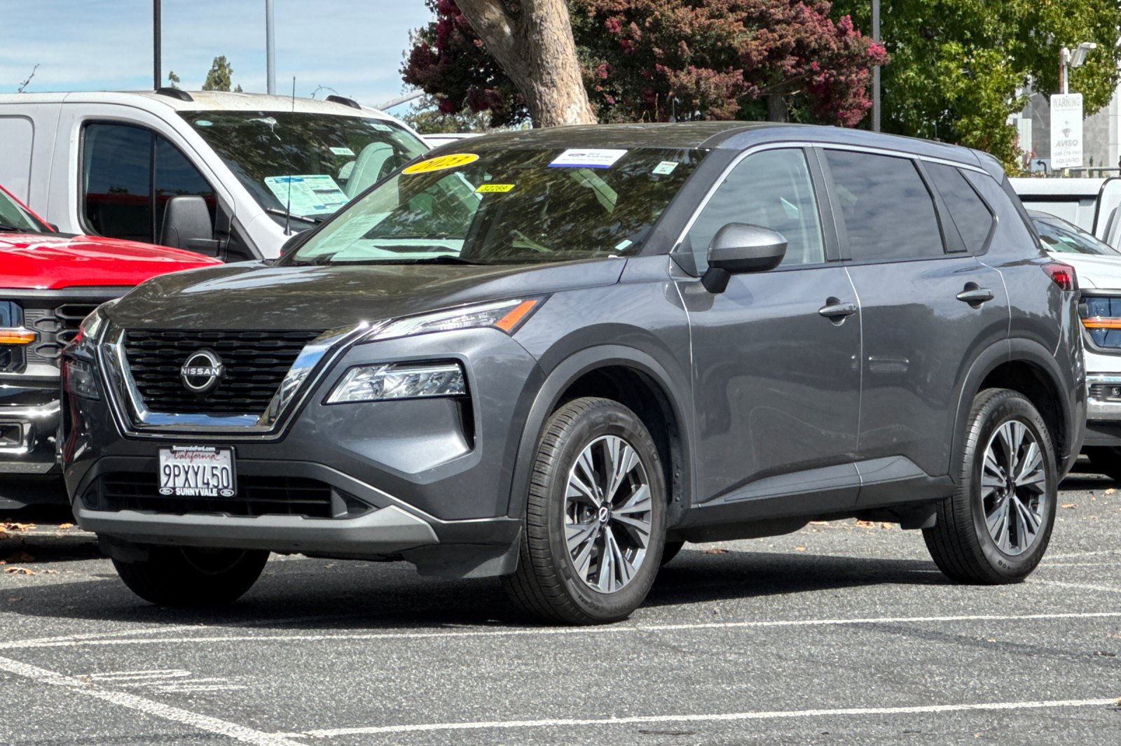 Used 2023 Nissan Rogue SV AWD/4WD image 9