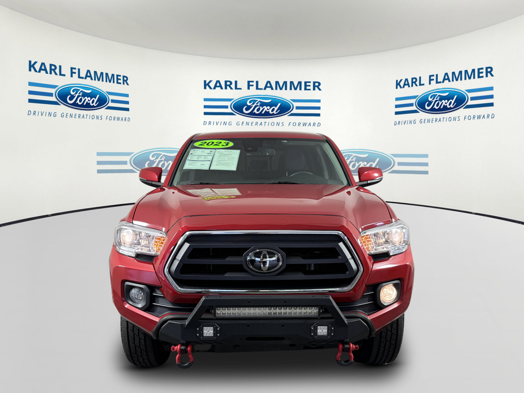 Used 2023 Toyota Tacoma SR5 w/ Technology Package AWD/4WD image 6