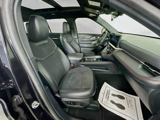 Certified 2025 Ford Explorer ST AWD/4WD image 35