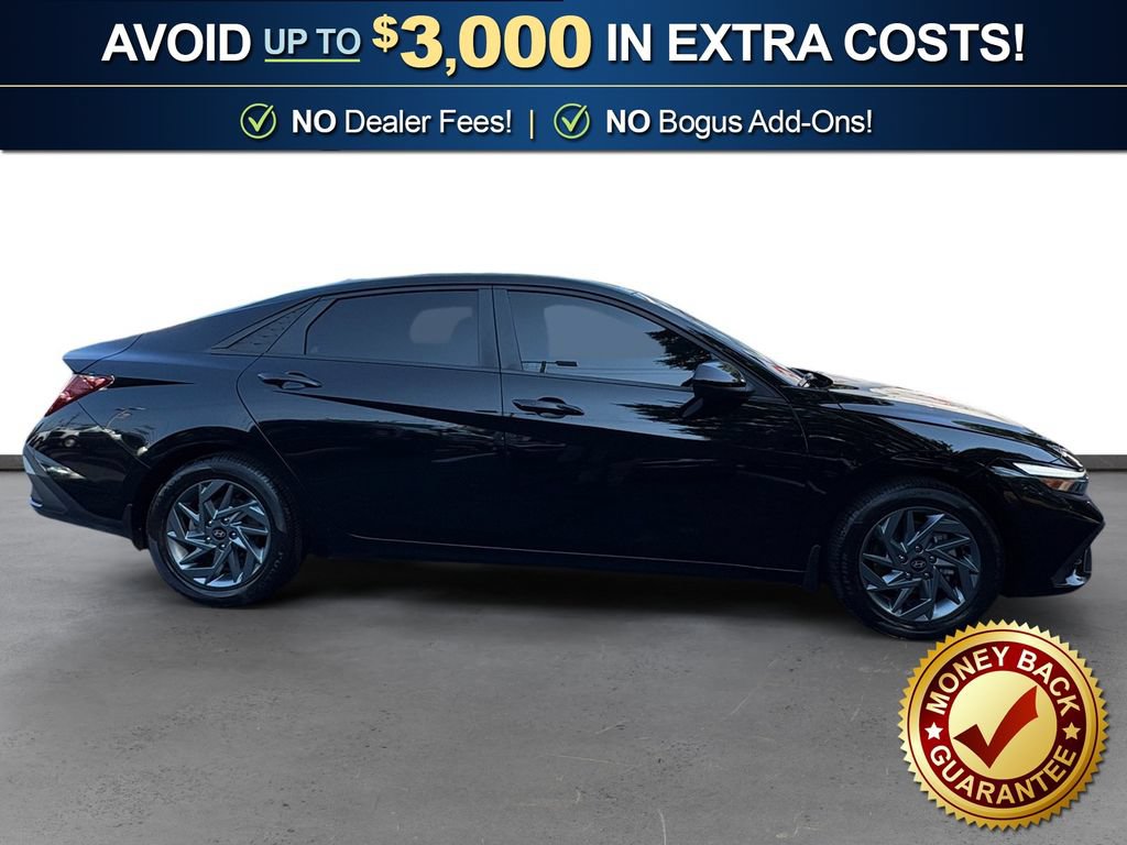 Used 2024 Hyundai Elantra Blue FWD image 8