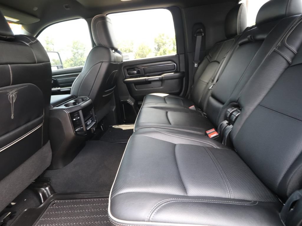 Used 2023 RAM 3500 Limited AWD/4WD image 9