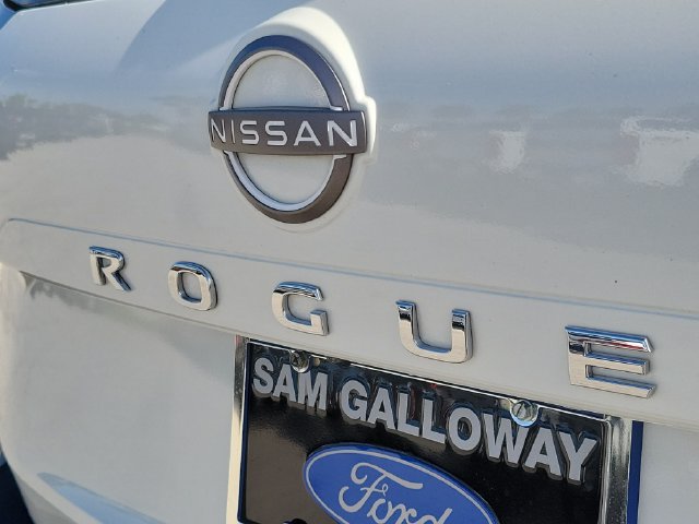 Used 2023 Nissan Rogue SL w/ SL Premium Package AWD/4WD image 8