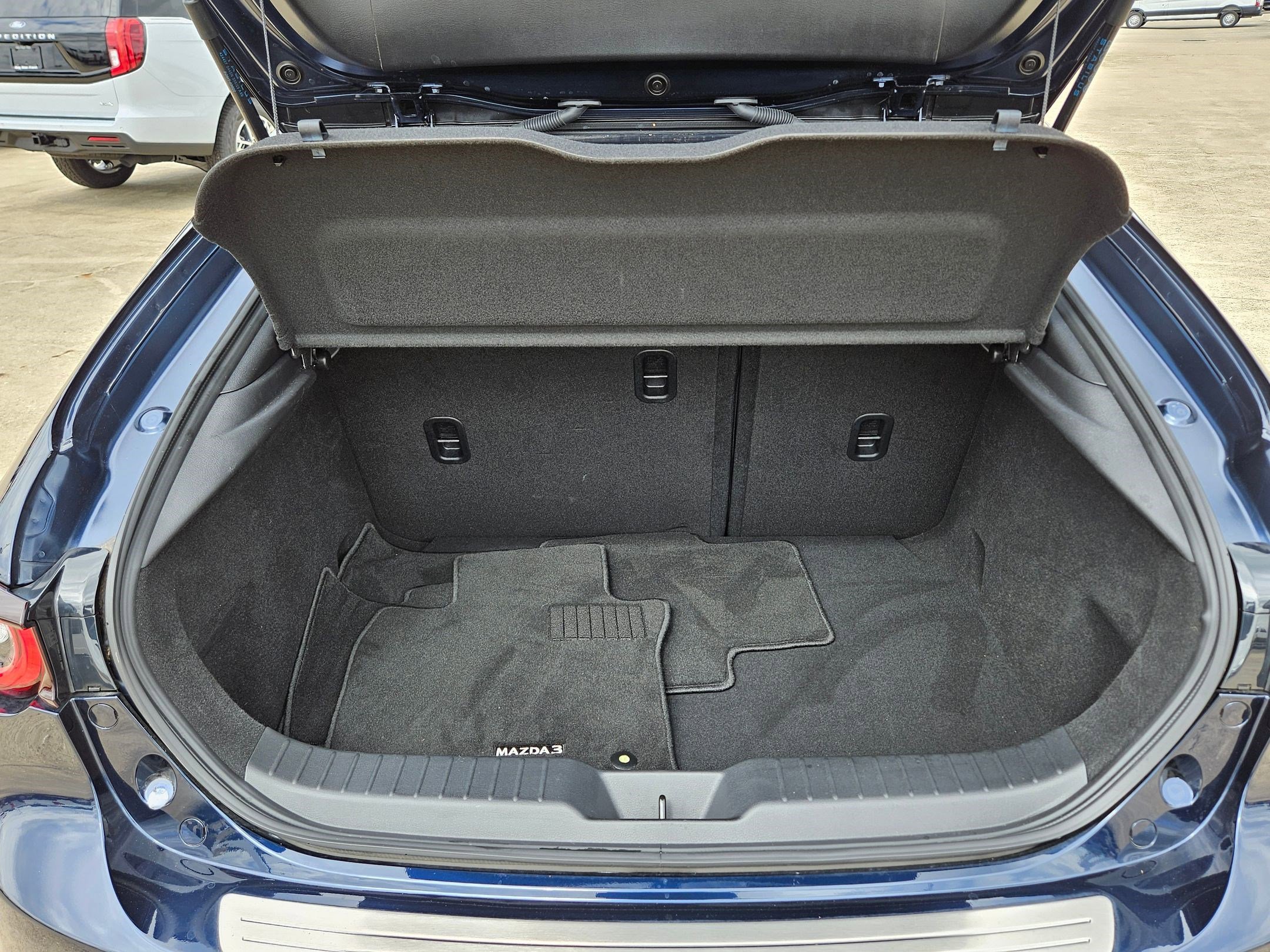 Used 2024 MAZDA MAZDA3 s FWD image 26