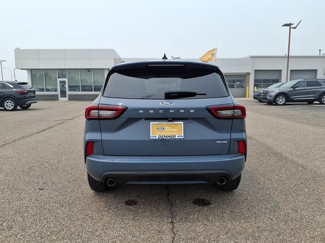 Certified 2023 Ford Escape ST-Line w/ Tech Pack #1 AWD/4WD image 6