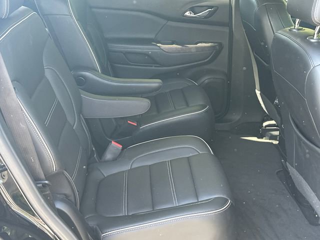 Used 2021 GMC Acadia Denali w/ Denali Technology Package FWD image 19