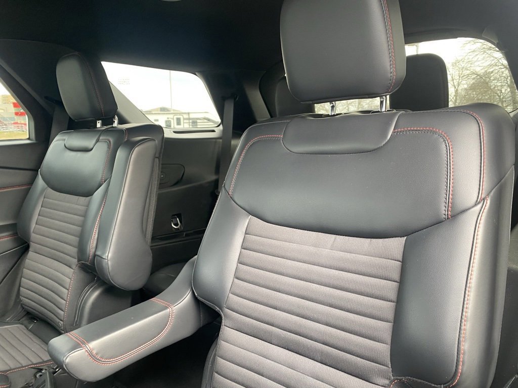 Certified 2025 Ford Explorer ST-Line image 29