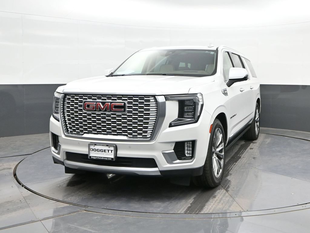 Used 2021 GMC Yukon XL Denali w/ Denali Ultimate Package AWD/4WD image 29
