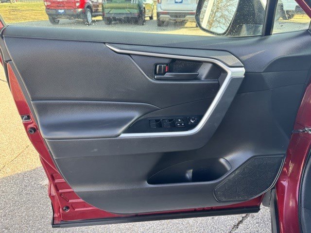 Used 2024 Toyota RAV4 LE image 11