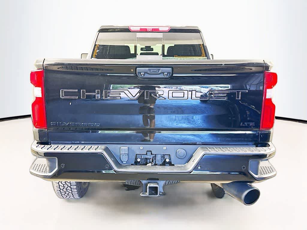 Used 2022 Chevrolet Silverado 2500 LTZ w/ LTZ Plus Package AWD/4WD image 5