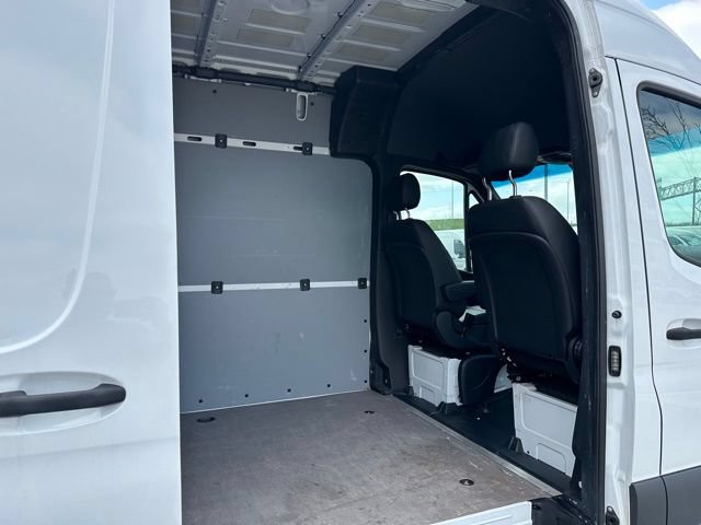Used 2024 Mercedes-Benz Sprinter 2500 w/ Parking Package image 10
