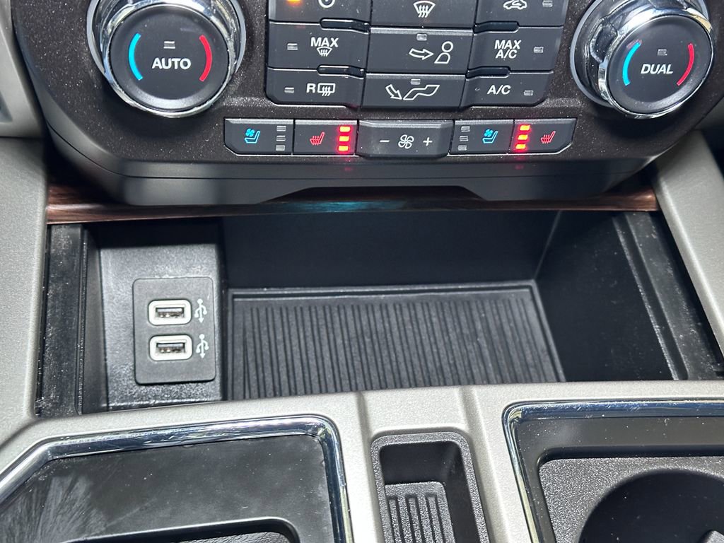 Certified 2020 Ford F150 Lariat image 41