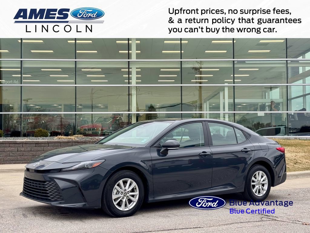 Used 2025 Toyota Camry LE image 6
