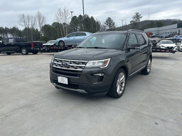 Certified 2018 Ford Explorer XLT w/ Equipment Group 202A image 7