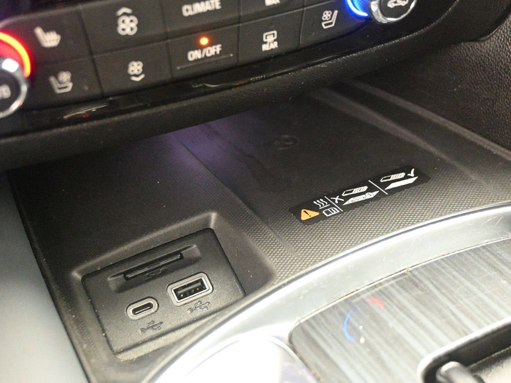 Used 2024 Buick Enclave Premium image 45