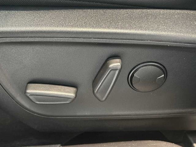 Certified 2024 Ford Escape Platinum image 33