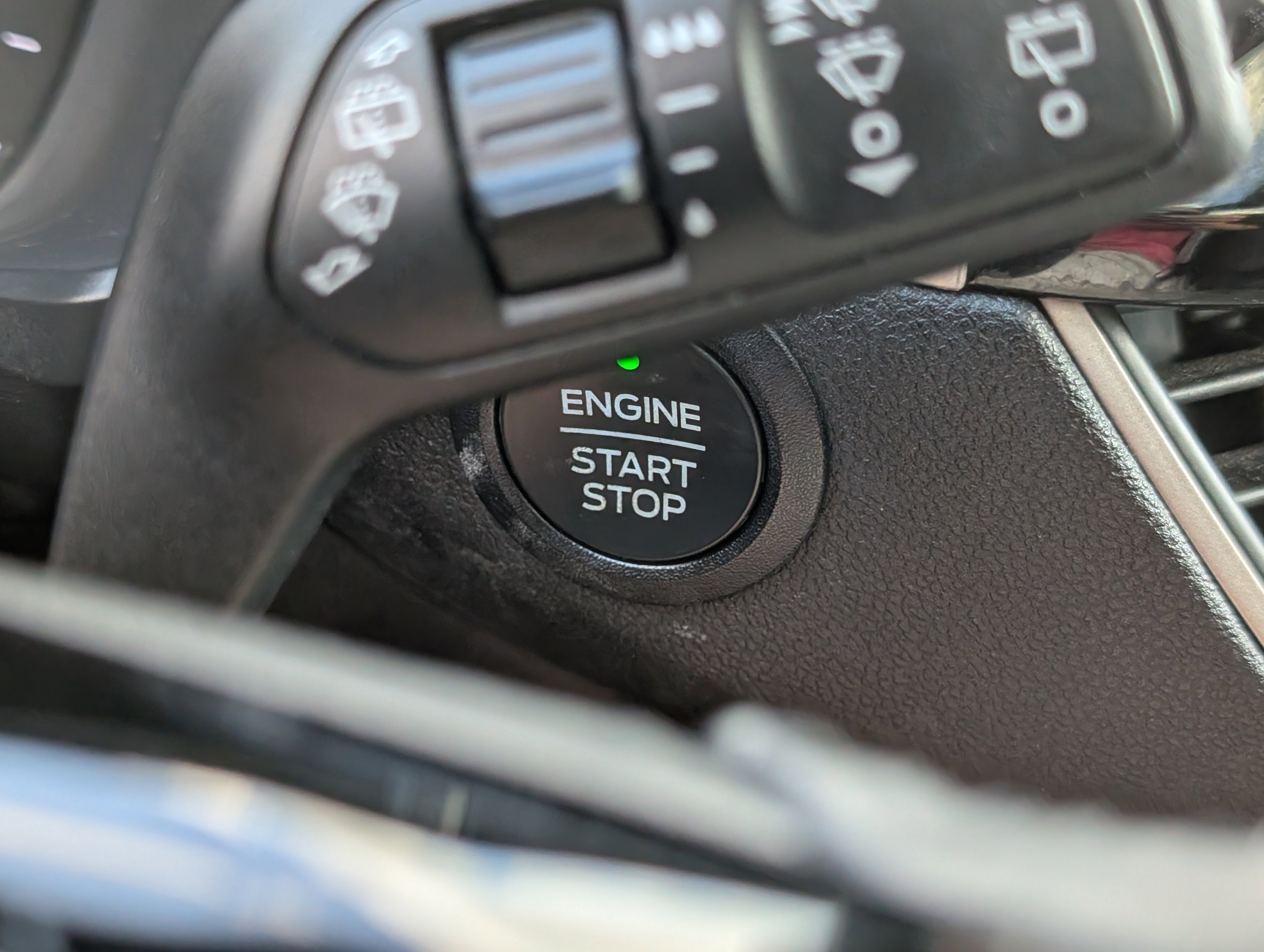 Certified 2022 Ford Escape SEL image 26