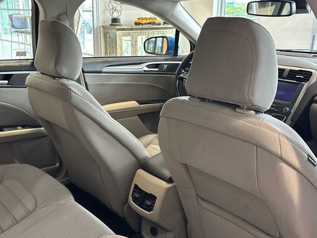 Certified 2020 Ford Fusion SE AWD/4WD image 27
