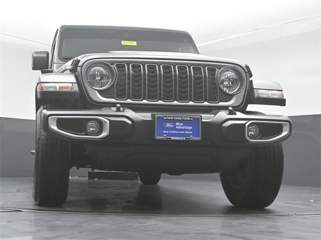 Used 2024 Jeep Gladiator Sport image 52