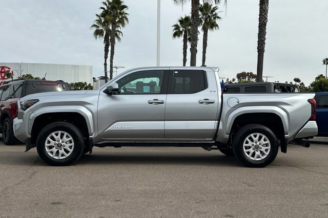 Used 2025 Toyota Tacoma SR5 image 6