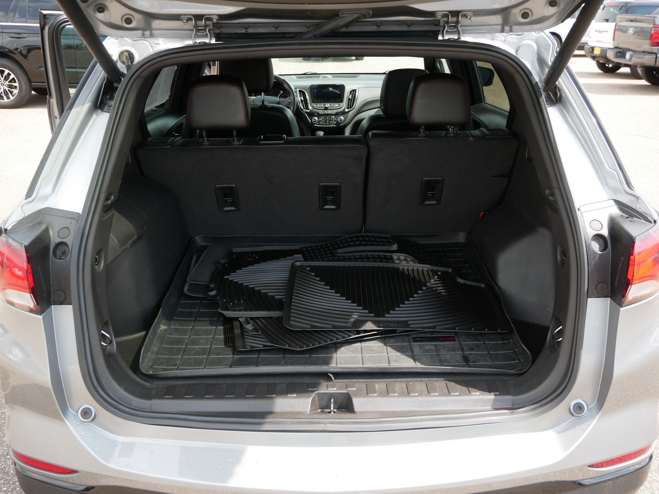 Used 2024 Chevrolet Equinox RS AWD/4WD image 18