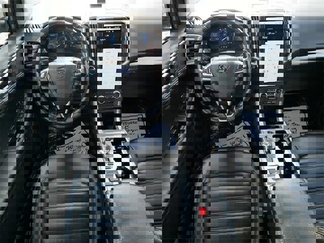 Certified 2024 Ford Edge SEL image 9