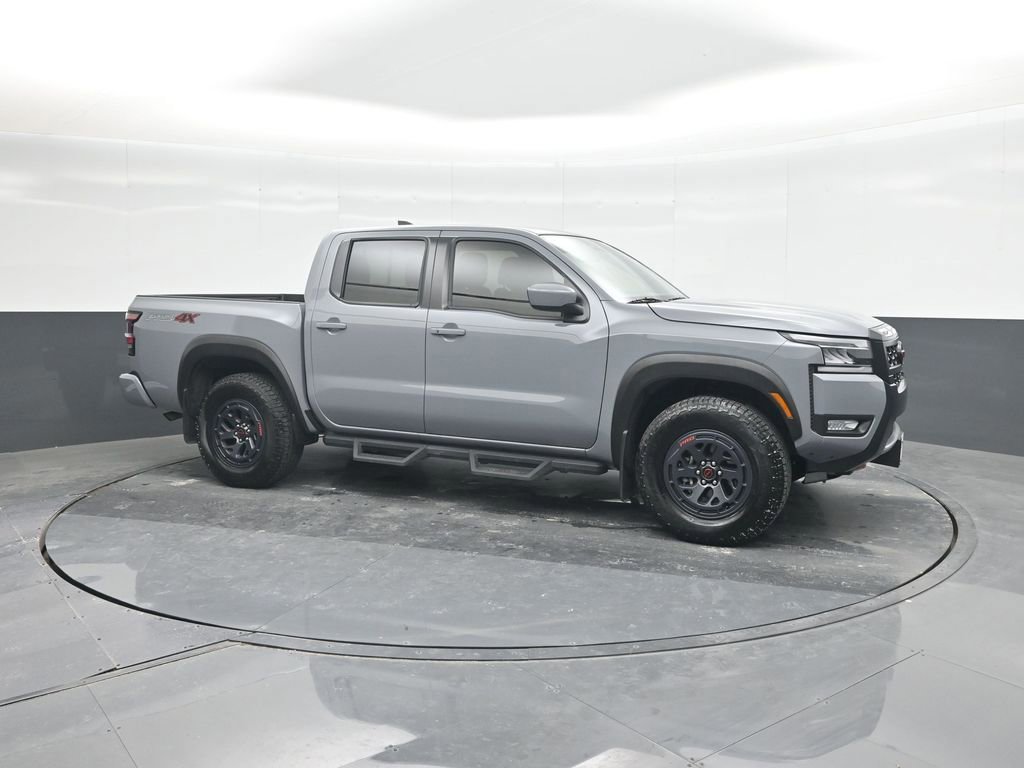 Used 2025 Nissan Frontier PRO-4X image 10