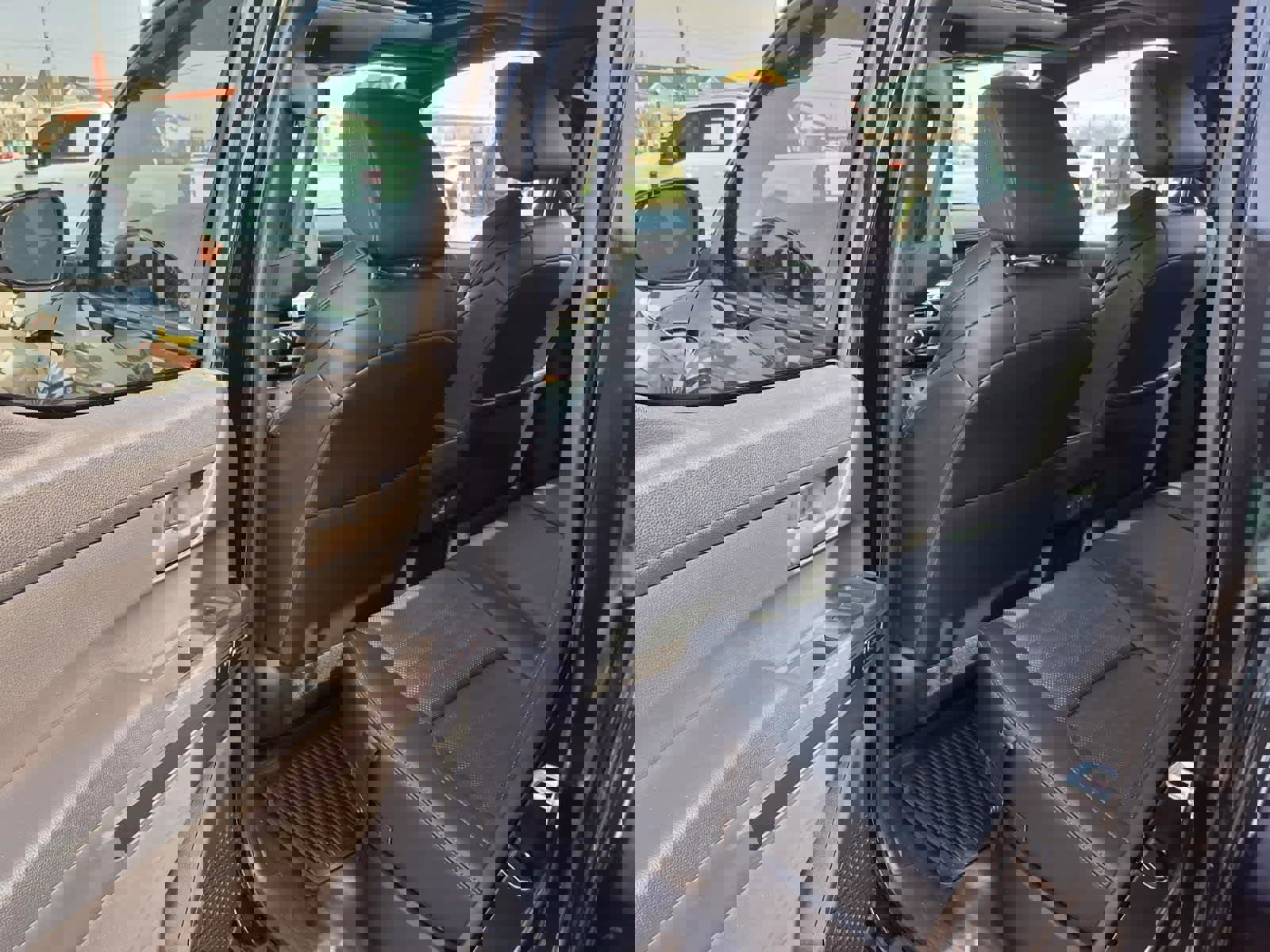 Used 2025 Toyota Tacoma TRD Sport w/ TRD Sport Premium Package image 18