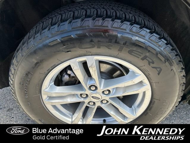 Certified 2022 Ford Explorer XLT w/ Equipment Group 202A AWD/4WD image 9