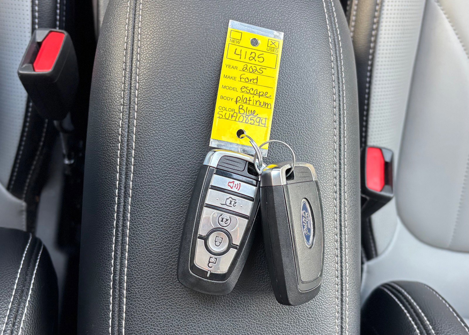 Certified 2025 Ford Escape Platinum w/ Premium Technology Package image 51