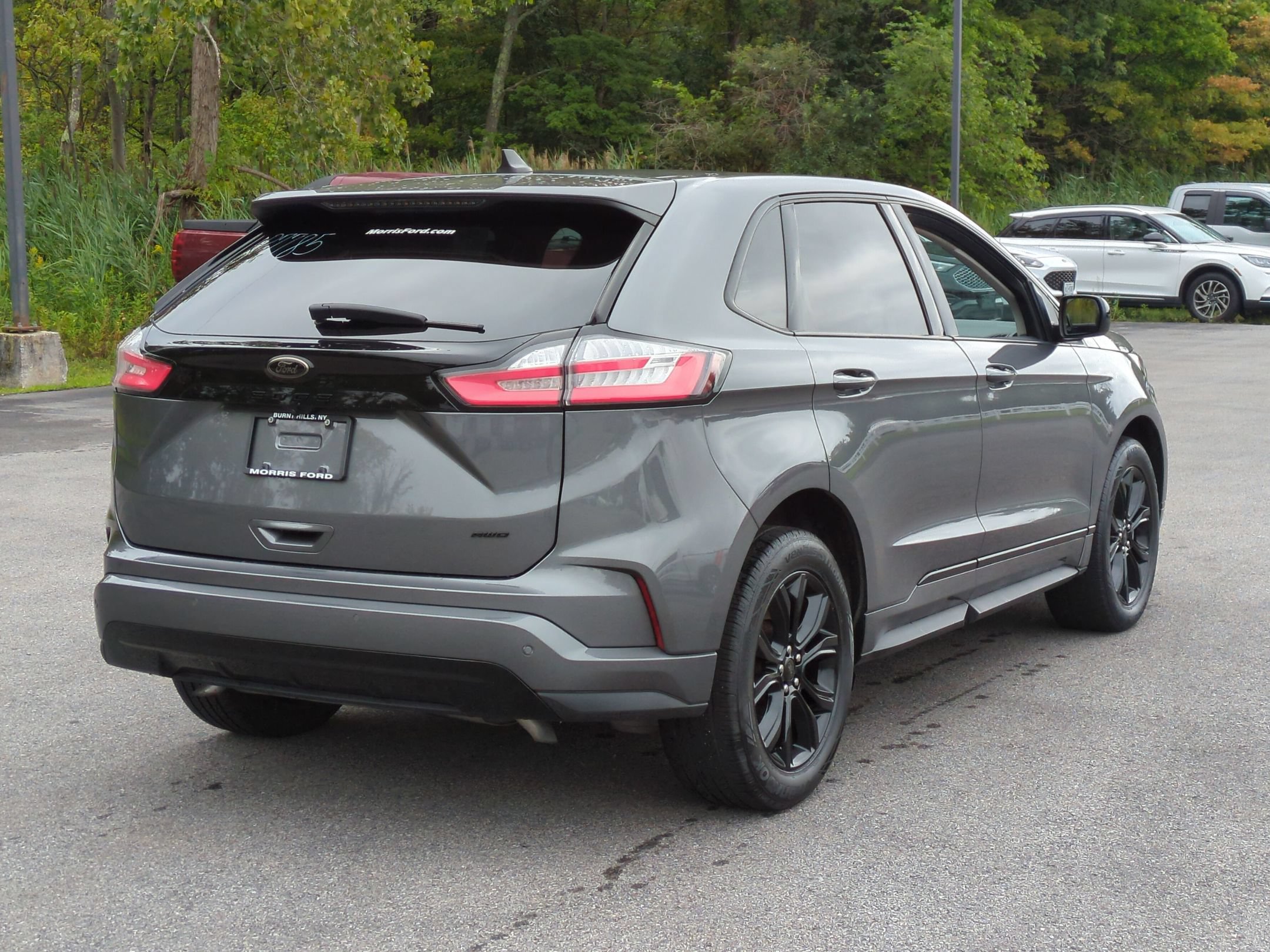 Certified 2024 Ford Edge SE w/ Black Appearance Package AWD/4WD image 3