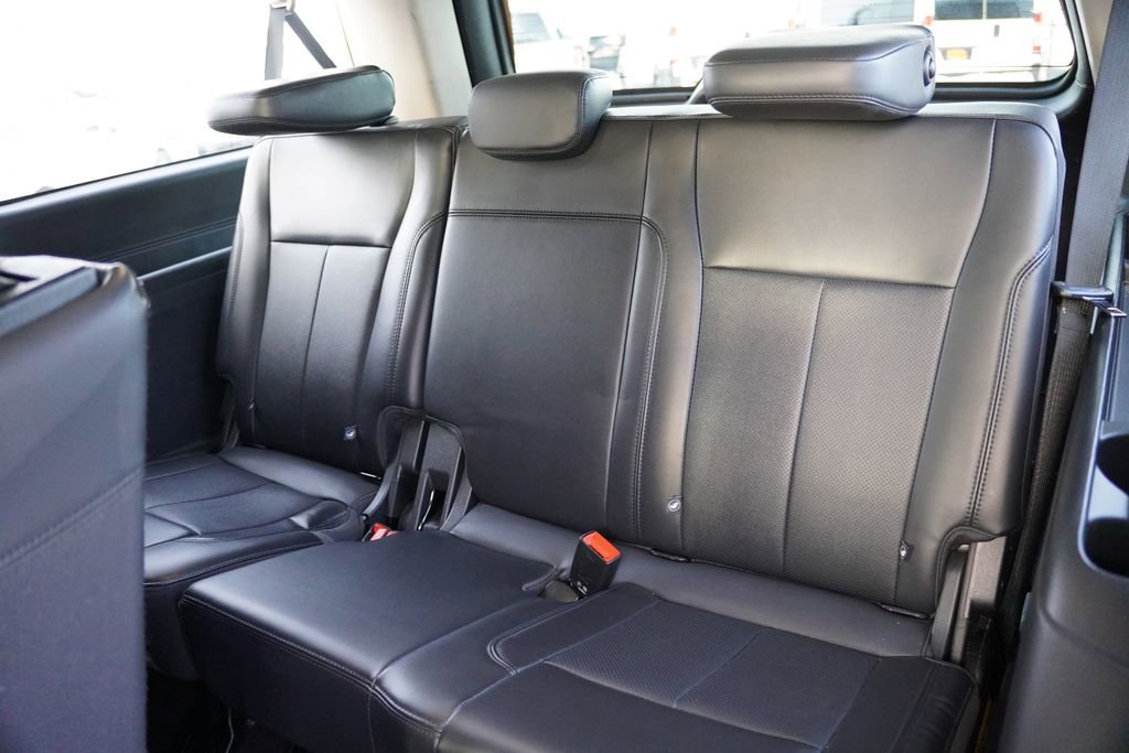 Certified 2024 Ford Expedition Max XLT image 19