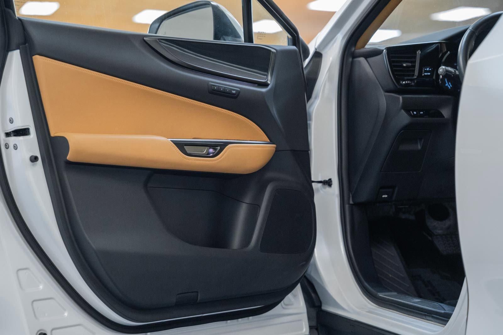 Used 2022 Lexus NX 350h AWD image 44