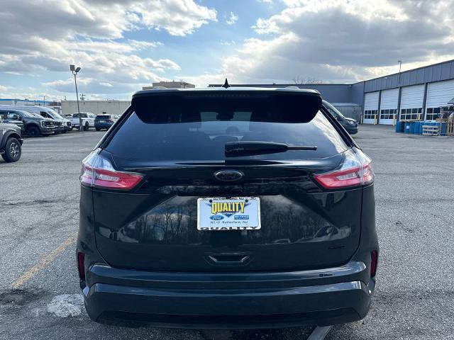 Certified 2023 Ford Edge SE w/ Black Appearance Package AWD/4WD image 5