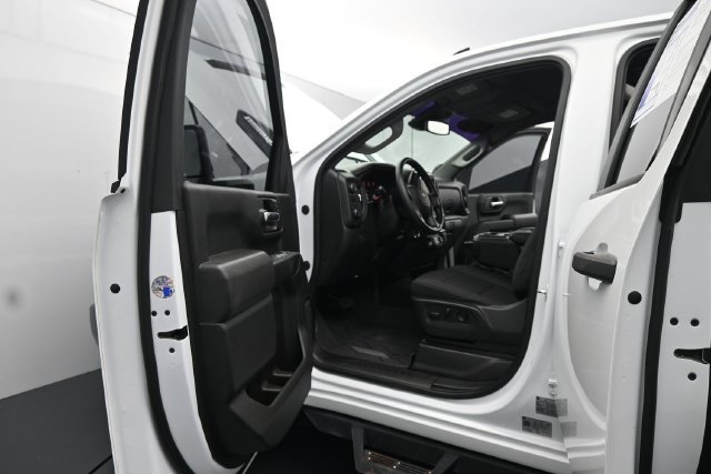 Used 2024 Chevrolet Silverado 2500 Custom w/ Custom Value Package AWD/4WD image 17