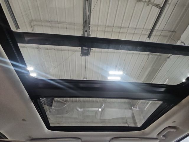 Certified 2019 Ford Expedition Platinum AWD/4WD image 3