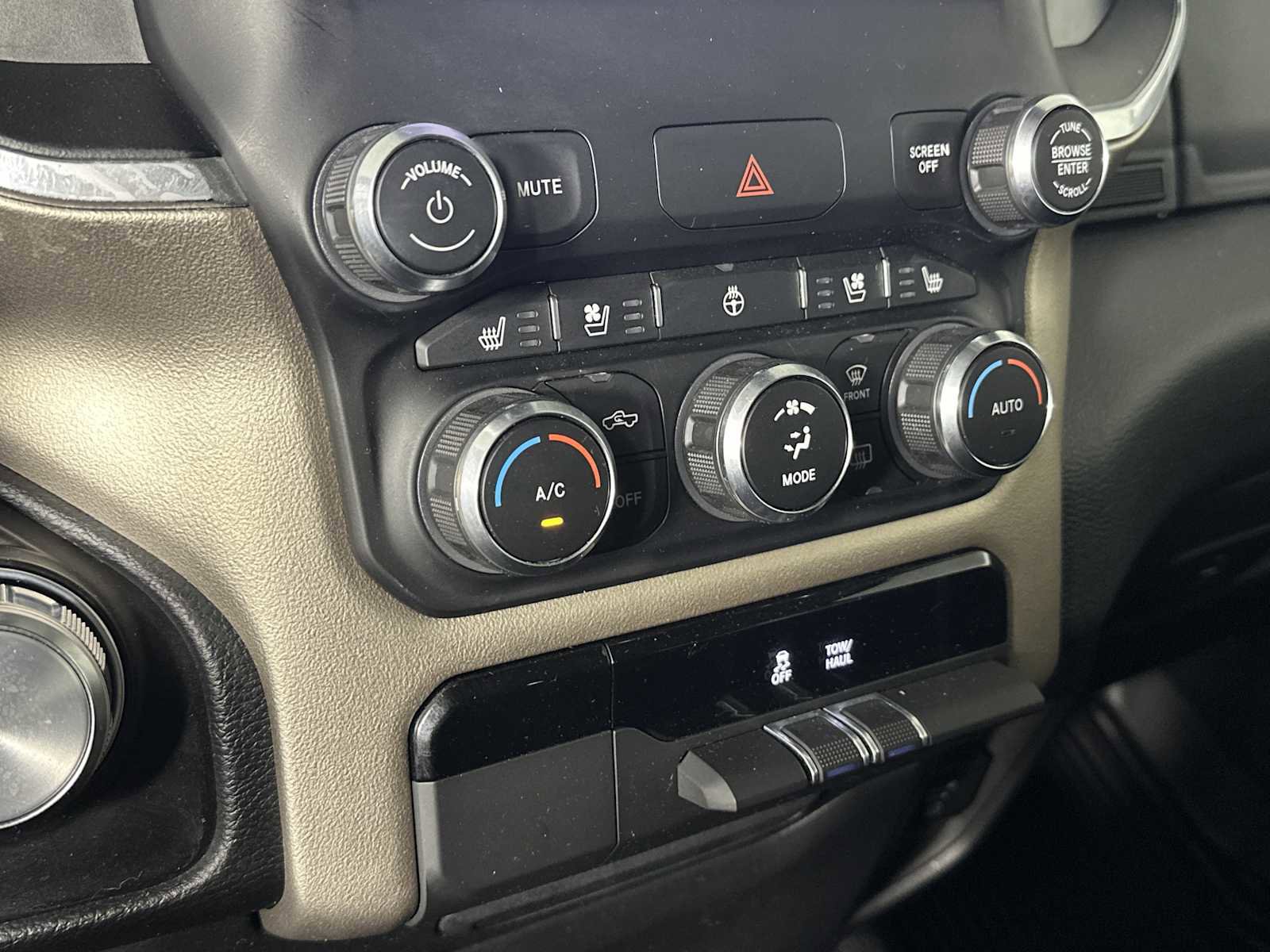 Used 2022 RAM 1500 Laramie image 29