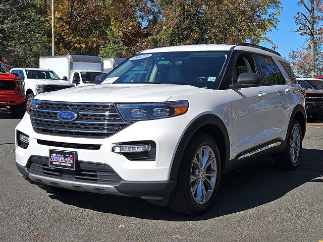 Certified 2023 Ford Explorer XLT w/ Equipment Group 202A image 10