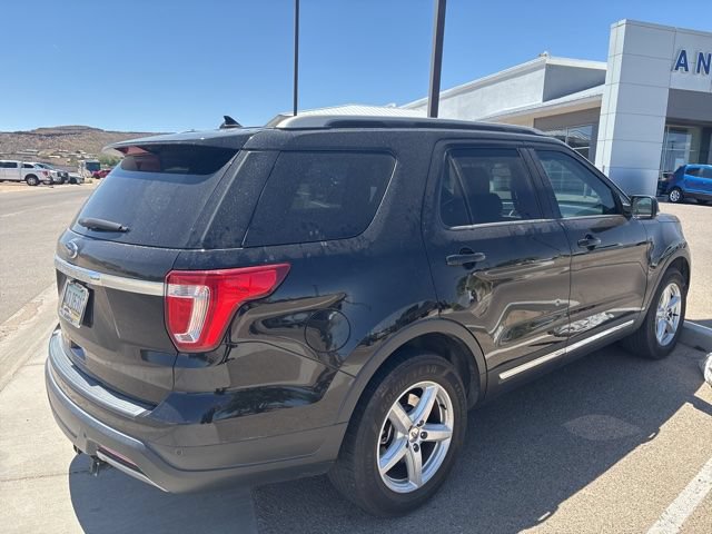 Certified 2019 Ford Explorer XLT w/ Equipment Group 201A FWD image 4