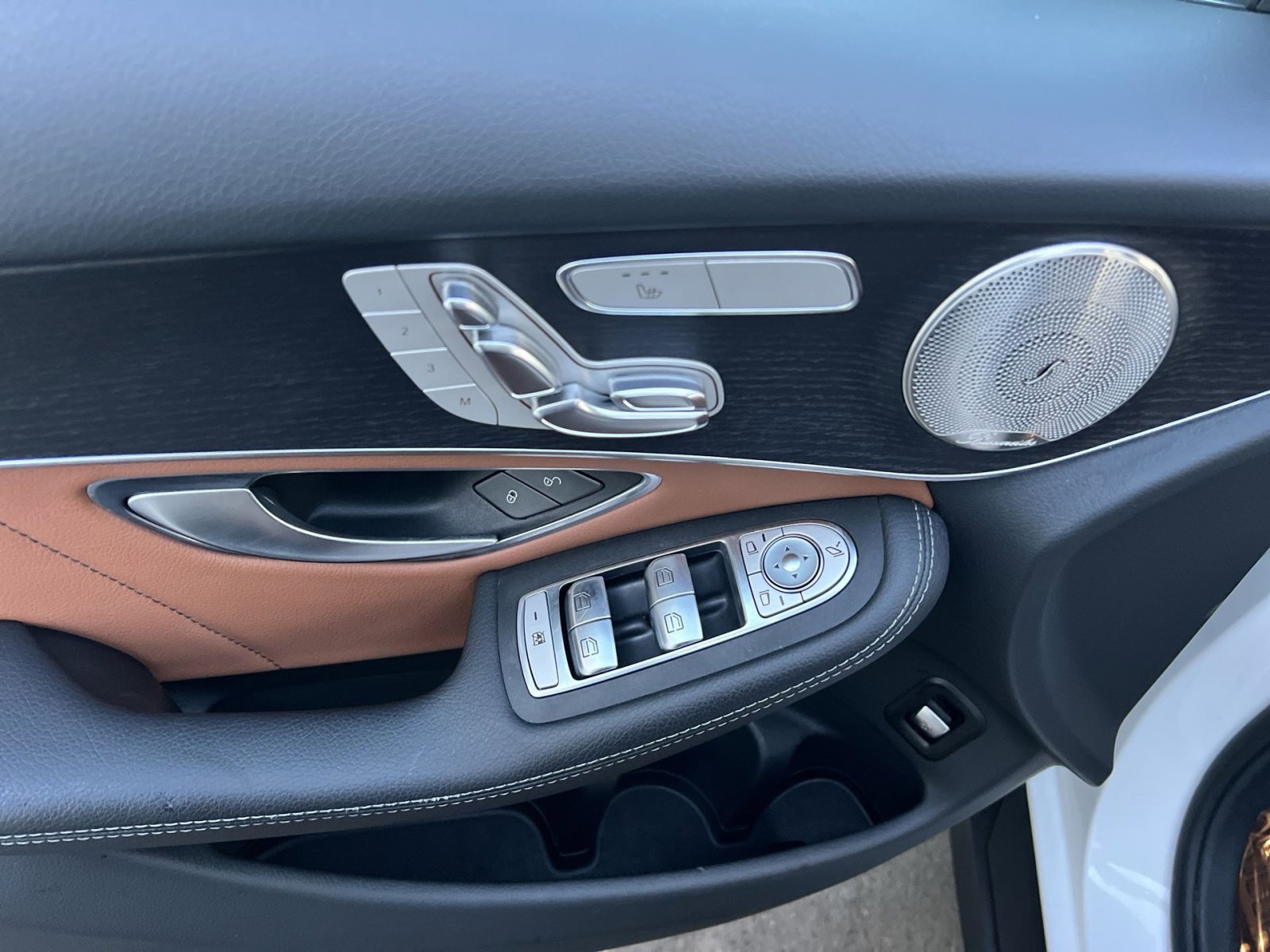 Used 2021 Mercedes-Benz GLC 300 GLC 300 image 15