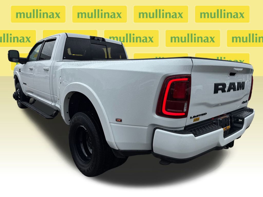Used 2025 RAM 3500 Limited image 10