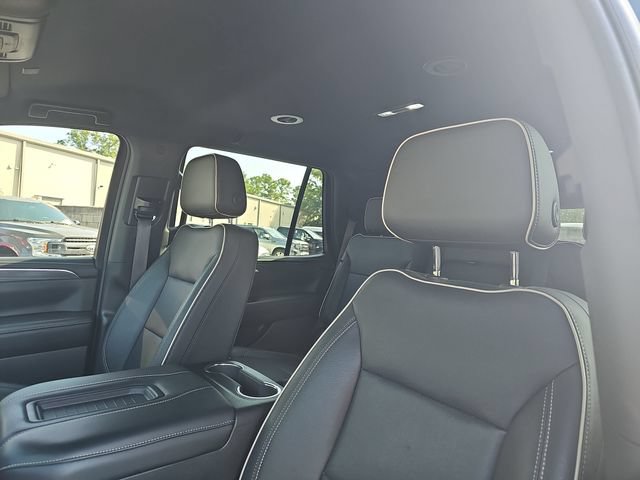 Used 2023 GMC Yukon SLT RWD image 16