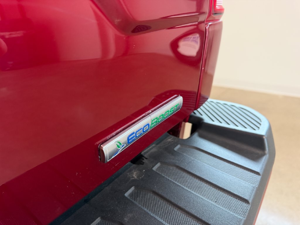 Certified 2019 Ford F150 XLT w/ Equipment Group 302A Luxury AWD/4WD image 9