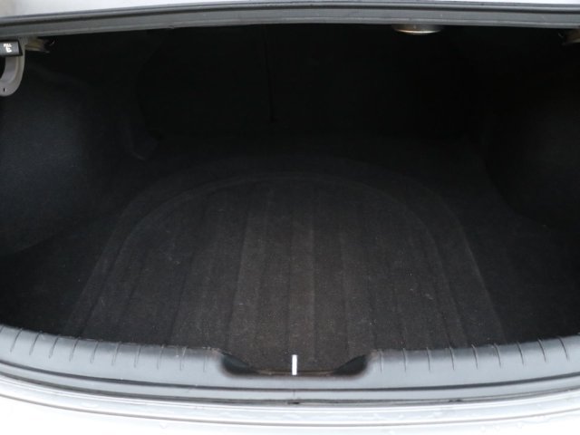 Used 2024 Hyundai Elantra Limited FWD image 15