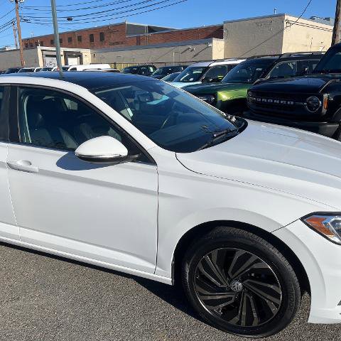 Used 2019 Volkswagen Jetta SEL Premium image 9